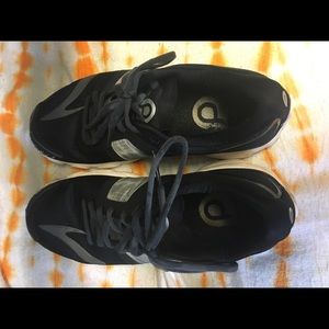 Brooks women’s Pureflow Running Shoes